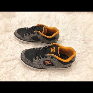 Toddler Boys DC tennis shoes